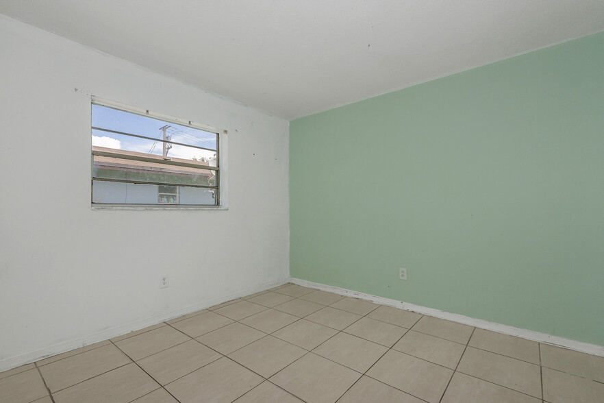 More Photos Of 1911-1915 SW 4th Ave, Fort Lauderdale Apartments For Sale