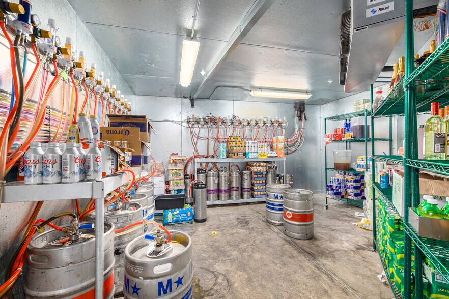 More Photos Of 2036-2046 Broadway, Denver Restaurant For Sale