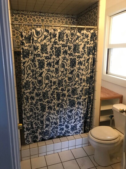 More Photos Of 119 Thoma St, Reno Office For Lease