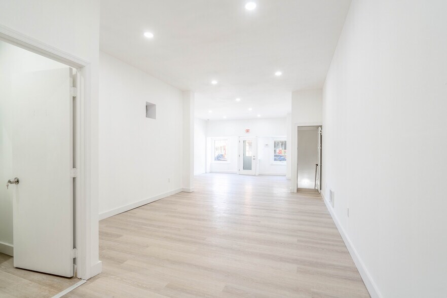 More Photos Of 6319 Germantown Ave, Philadelphia Office Residential For Sale