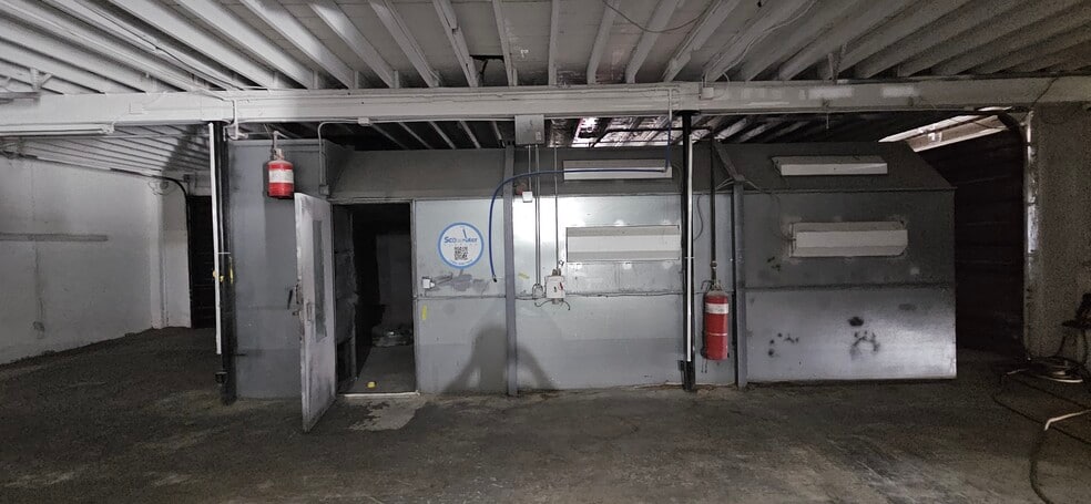 More Photos Of 1346 S Dixie Hwy, Hollywood Warehouse For Sale