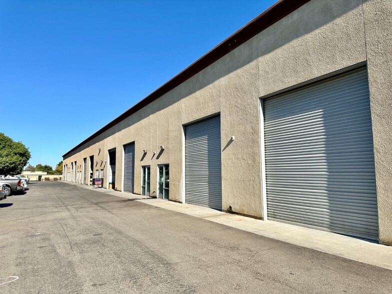 More Photos Of 5225 Pentecost Dr, Modesto Manufacturing For Sale