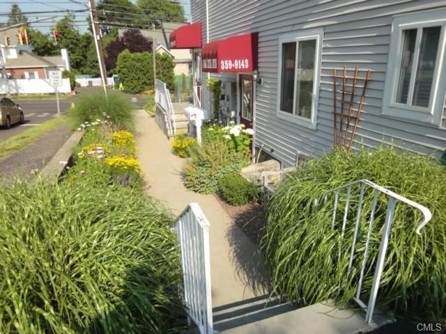 More Photos Of 543 Newfield Ave, Stamford Storefront Retail Residential For Lease