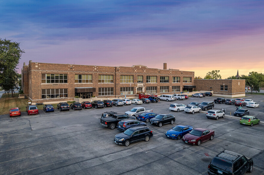 Primary Photo Of 810 4th Ave S, Moorhead Apartments For Sale