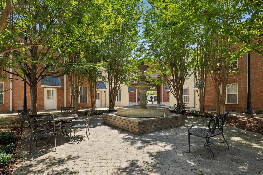 More Photos Of 321 Billingsly Ct, Franklin Loft Creative Space For Lease