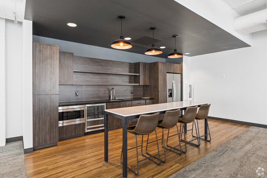 More Photos Of 2125 Biscayne Blvd, Miami Coworking Space
