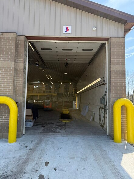 More Photos Of 4881 Pittsburgh Rd, Harrisville Light Distribution For Sale