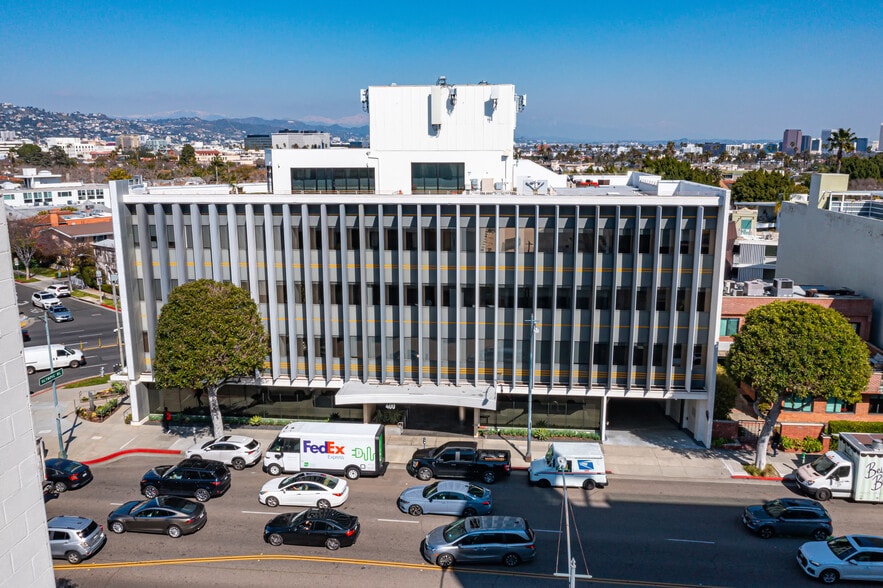 More Photos Of 400 S Beverly Dr, Beverly Hills Office For Lease