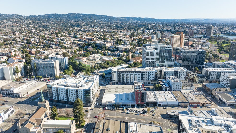 More Photos Of 2424-2428 Webster St, Oakland Freestanding For Lease