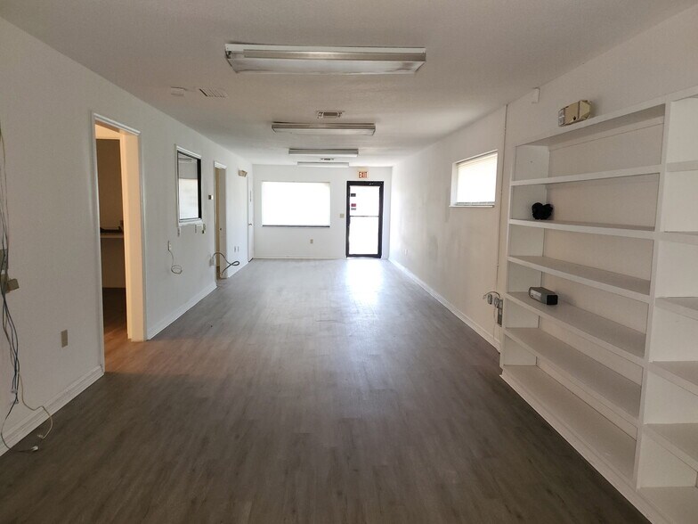 More Photos Of 1740 NE 23rd Ter, Ocala Warehouse For Lease