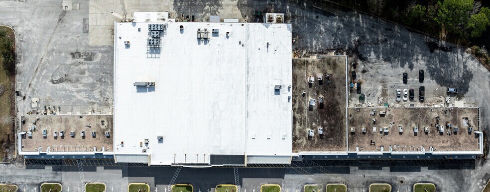 More Photos Of 1351 Boone Avenue Ext E, Kingsland Unknown For Lease