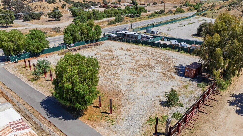 More Photos Of 16166 Sierra Hwy, Santa Clarita Land For Lease