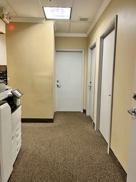 More Photos Of 66-68 W Flagler St, Miami Loft Creative Space For Sale
