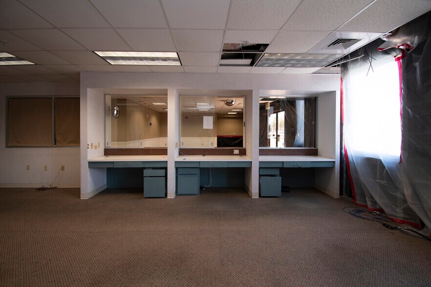 More Photos Of 2525 Harbor Blvd, Port Charlotte Medical For Lease