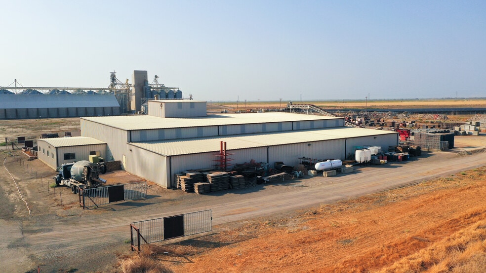 More Photos Of 2945 Niagara Rd, Colusa Manufacturing For Sale