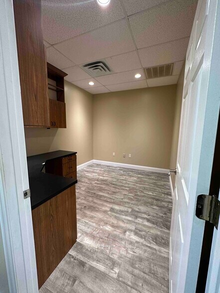More Photos Of 1815-1823 Health Care Dr, New Port Richey Medical For Lease