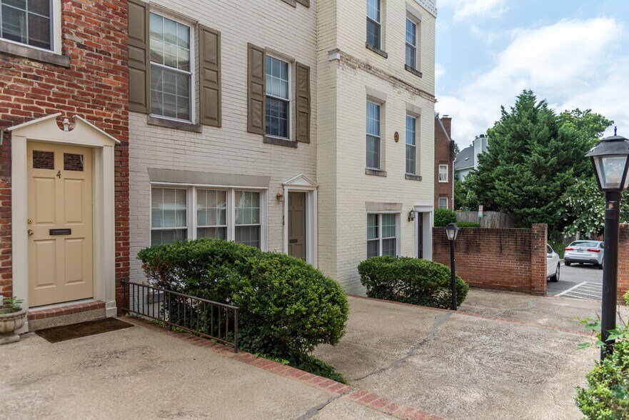 More Photos Of 4436 MacArthur Blvd NW, Washington Multifamily For Sale