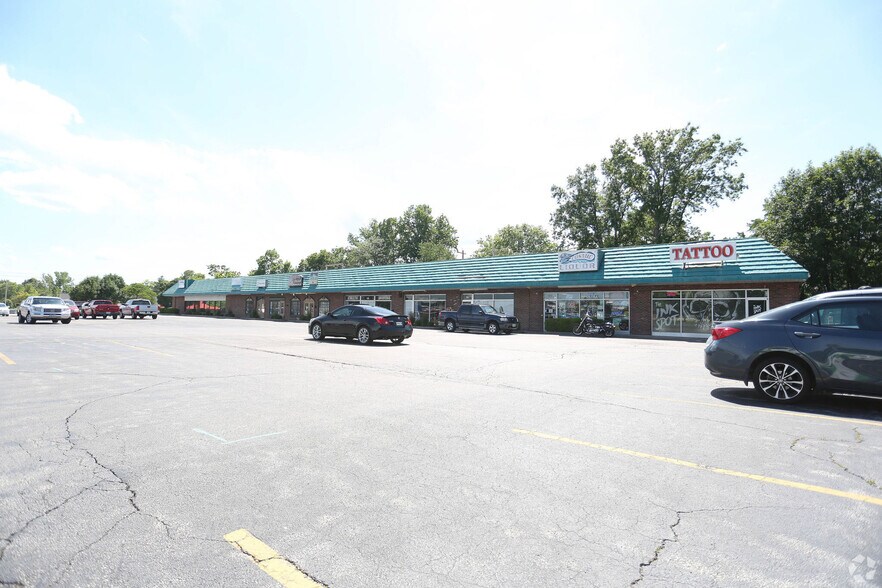 Primary Photo Of 427 S Church St, Saint Peters Storefront Retail Office For Lease