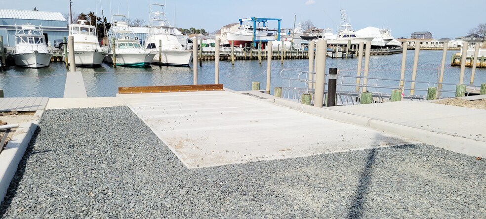 More Photos Of 41 Pennsylvania Ave, Waretown Marina For Sale