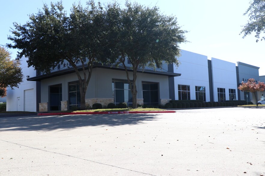 More Photos Of 2590 Oakmont Dr, Round Rock Unknown For Lease