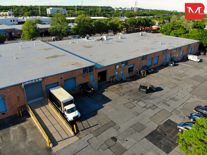 More Photos Of 85 Hoffman Ln, Islandia Warehouse For Lease