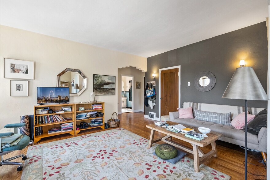 More Photos Of 1217 Capuchino Ave, Burlingame Apartments For Sale