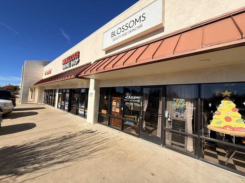 More Photos Of 129 W Central Ave, Lompoc Storefront Retail Office For Lease