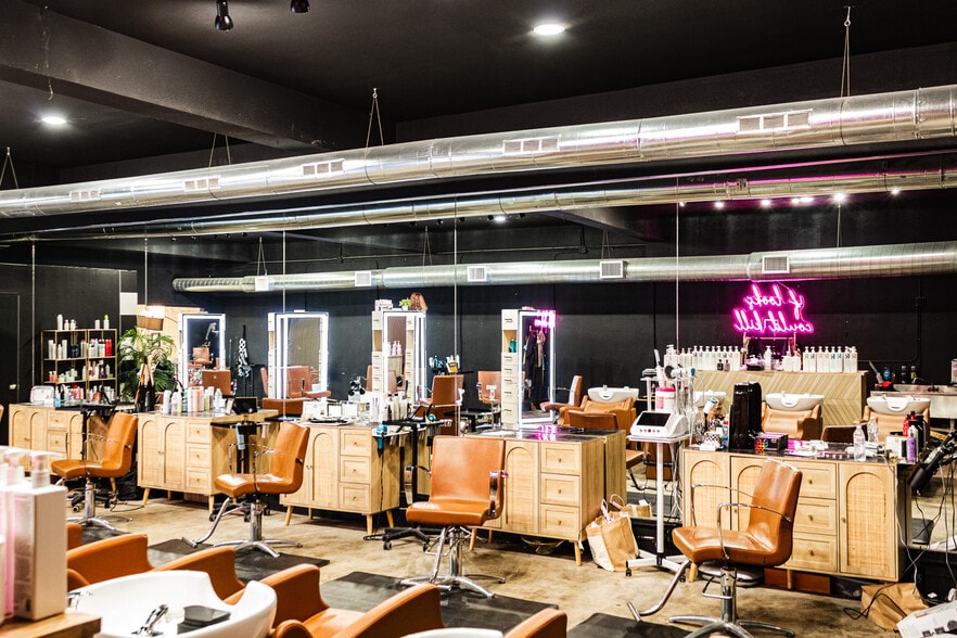 More Photos Of 214 E Main St, Brenham Office Residential For Sale