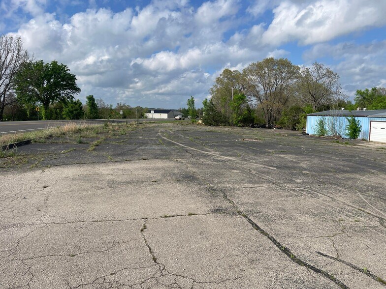 More Photos Of 4620 MO-5, Hartville Industrial For Sale