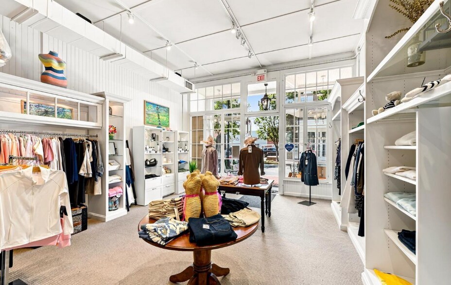 More Photos Of 21 Goldsborough St, Easton Storefront For Lease
