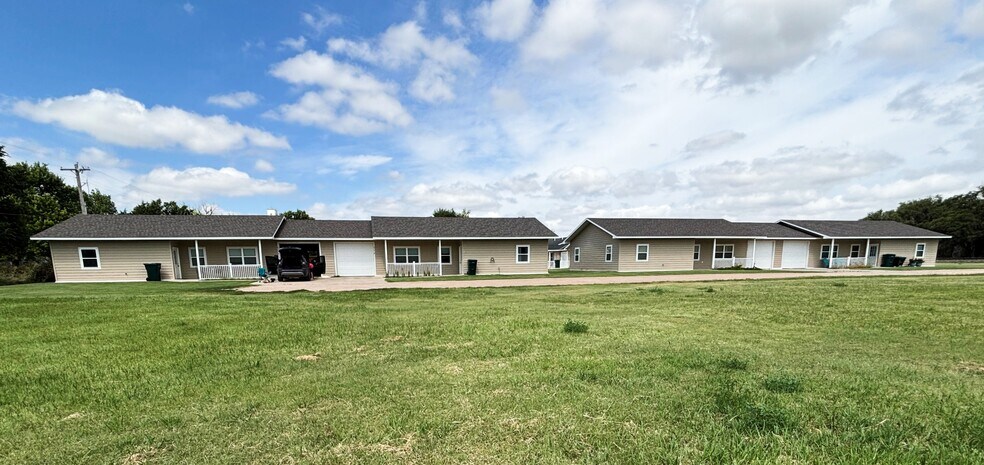 More Photos Of , Kinsley Multifamily For Sale