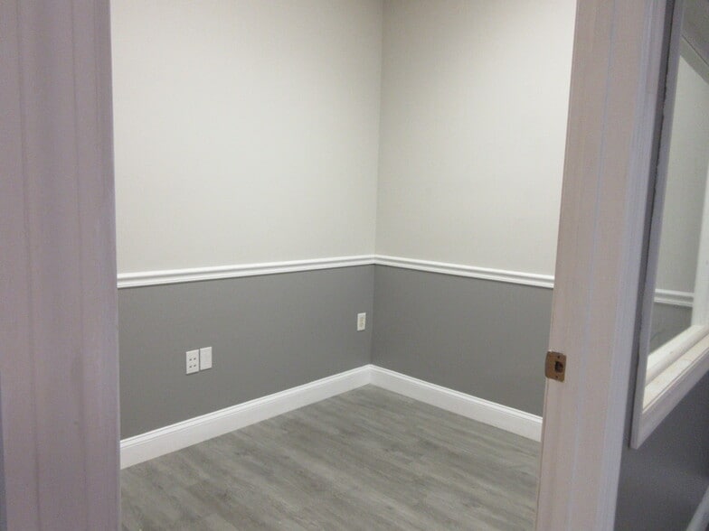 More Photos Of 540 NW University, Port Saint Lucie Office Residential For Sale