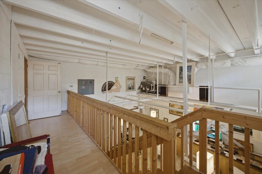 More Photos Of 2664 Shenandoah Ave, Charlotte General Retail For Sale