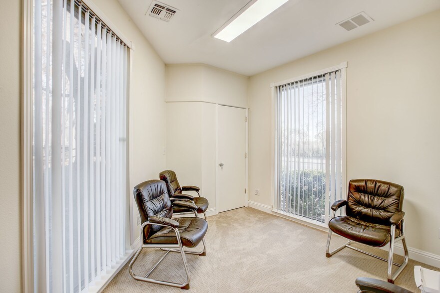 More Photos Of 6151 Garfield Ave, Sacramento Medical For Sale