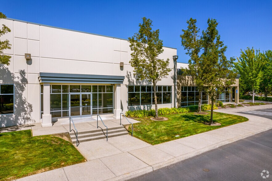 More Photos Of 3295 NE 83rd Ave, Hillsboro Unknown For Lease