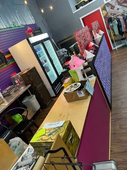 More Photos Of 124-126 E Santa Clara St, San Jose Storefront Retail Office For Lease