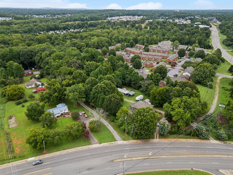 More Photos Of 1820 Hoffman Rd, Gastonia General Retail For Sale