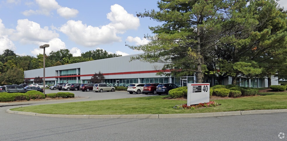 Primary Photo Of 40 Commerce Way, Totowa Light Distribution For Lease