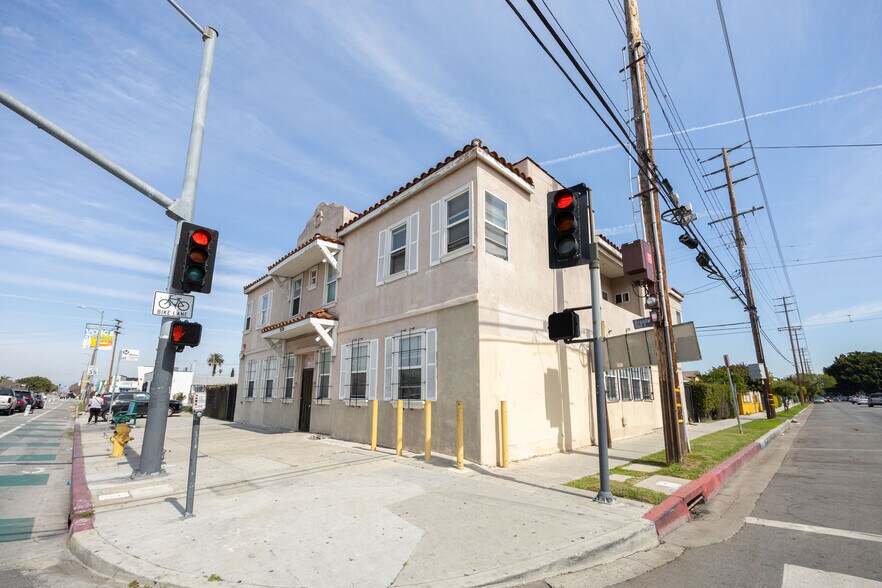 More Photos Of 9124 S Broadway, Los Angeles Apartments For Sale
