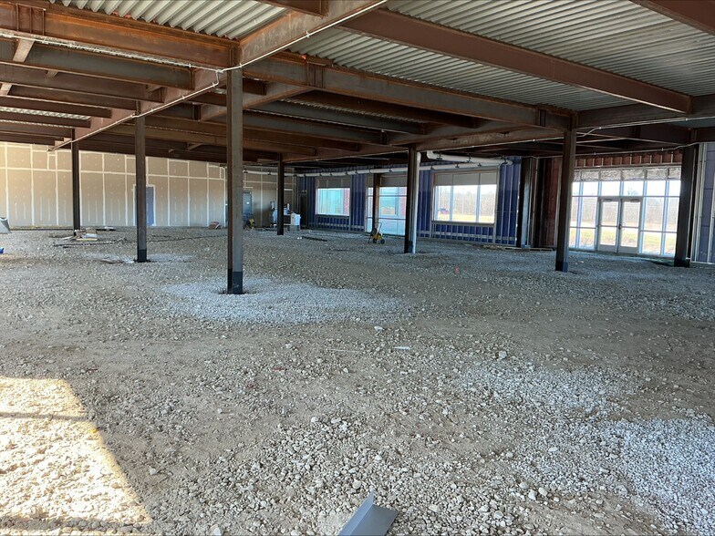 More Photos Of 1027 S Trimble Rd, Mansfield Medical For Lease