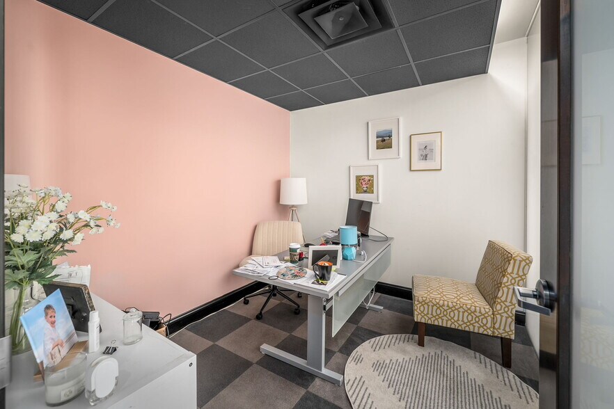 More Photos Of 3016 Locust St, Saint Louis Loft Creative Space For Lease