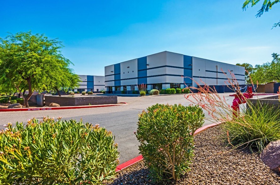 More Photos Of 1418 N Eliseo C Felix Jr Way, Avondale Warehouse For Lease