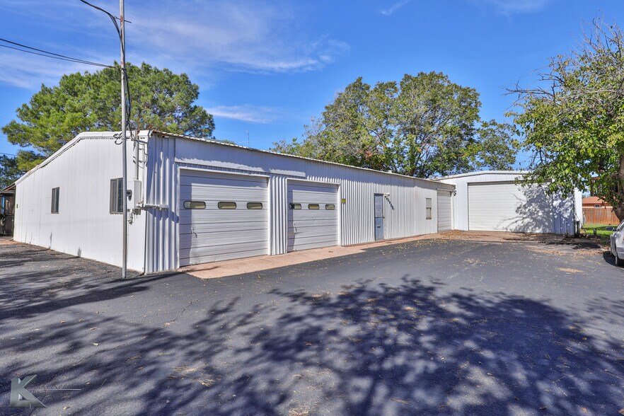 More Photos Of 5550 US-277 S., Abilene Specialty For Sale