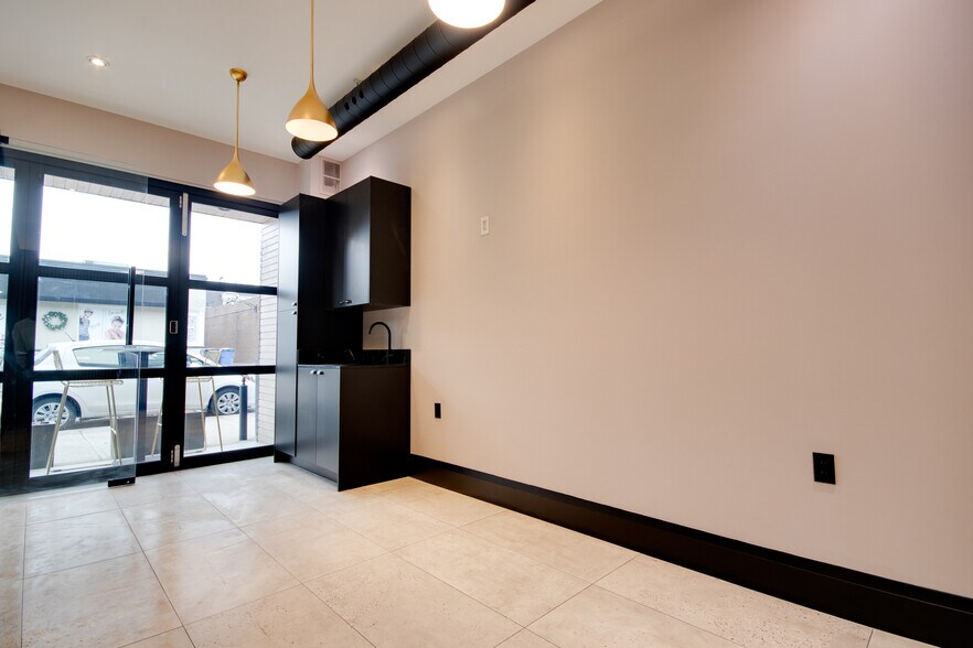 More Photos Of 31-43 Main St S, Georgetown Storefront Retail Office For Lease