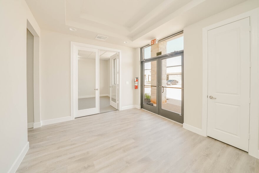 More Photos Of 5501 Cabrera Dr, Sugar Land Unknown For Lease