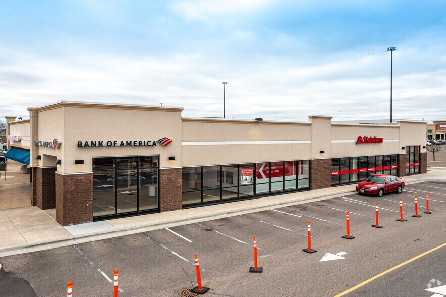 More Photos Of 3035 White Bear Ave N, Maplewood Freestanding For Lease