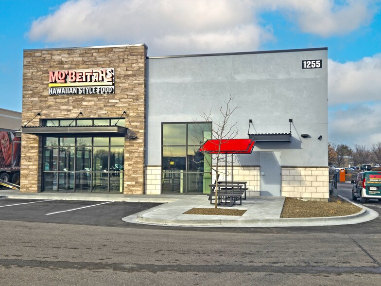 More Photos Of 1255 N Happy Valley Rd, Nampa Restaurant For Sale