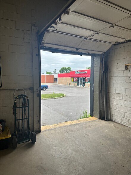 More Photos Of 321 Ramsdell Ave, Buffalo Warehouse For Lease