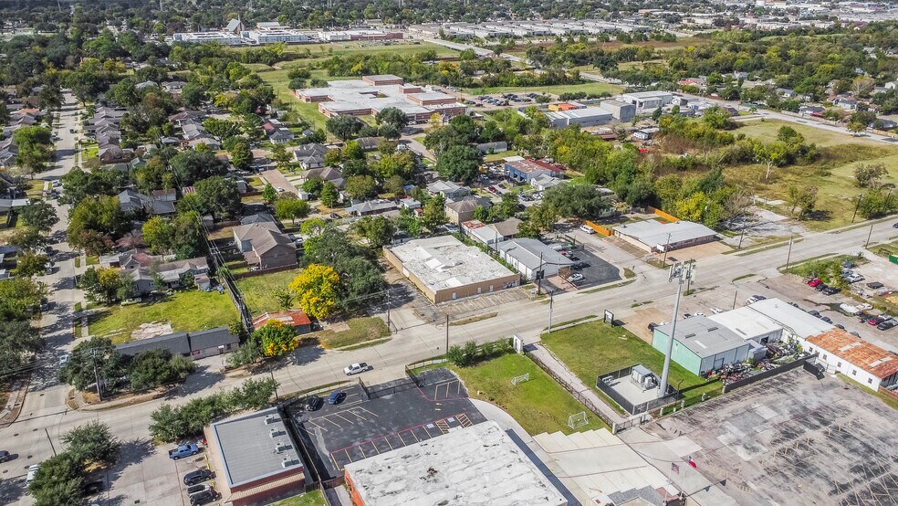 More Photos Of 1018 Shaver St, Pasadena Warehouse For Sale