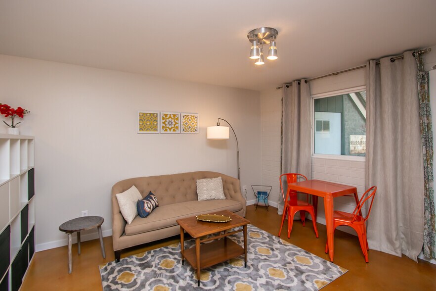 More Photos Of 821 N 3rd St, Phoenix Apartments For Sale